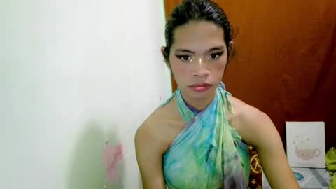 avacadaxcx online show from 10-21-25, 11:38