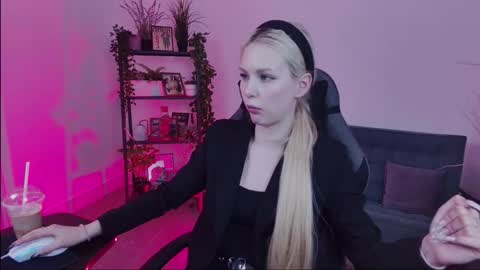 Ava nonude online show from 09-22-25, 10:39