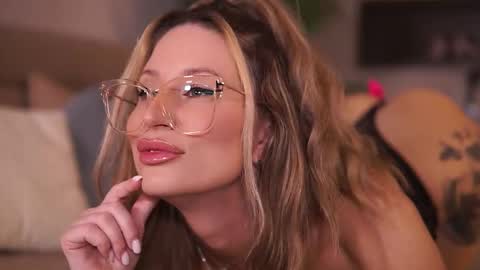 Ava online show from 03-04-26, 04:40