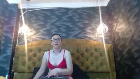 avanahomi online show from 09-25-25, 08:51