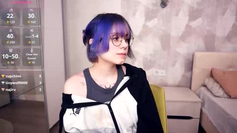 avaobierne online show from 11-28-25, 06:54