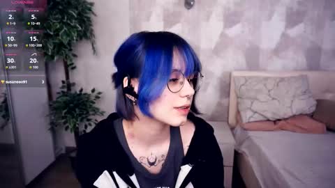 avaobierne online show from 12-05-25, 07:21