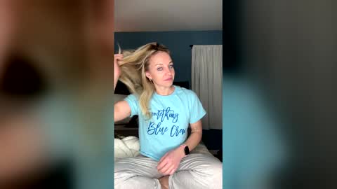 Snapshot of avarosefit chatting on 02-10-26, 02:26 Ava Rose online show from 02-10-26, 02:26