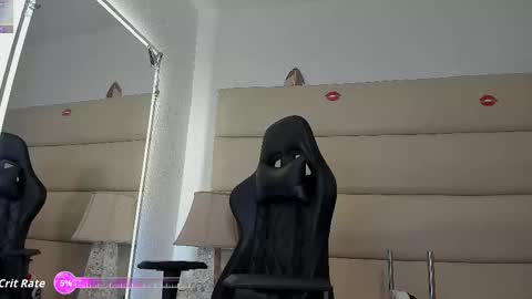 Snapshot of avatomas chatting on 11-06-25, 02:34 Ava Tomas online show from 11-06-25, 02:34