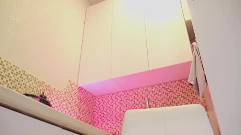 Kate  online show from 10-23-25, 04:17