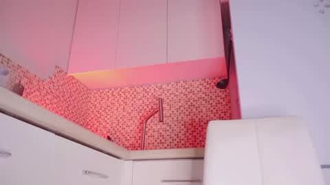 Kate  online show from 10-25-25, 05:08