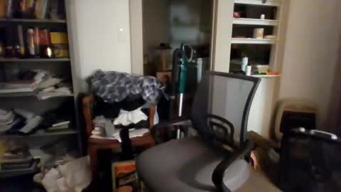 Avenger online show from 10-17-25, 12:47