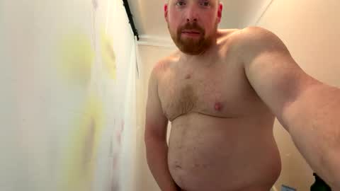 Snapshot of averagedan90 chatting on 04-28-26, 11:32 Dan online show from 04-28-26, 11:32