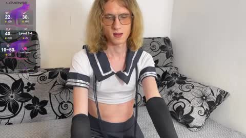 Alex online show from 04-11-26, 02:10