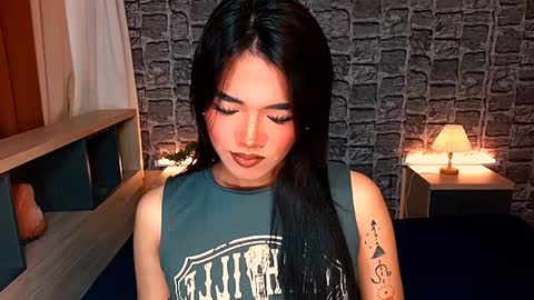 Snapshot of avery_hunt chatting on 12-25-24, 05:37 Avery online show from 12-25-24, 05:37