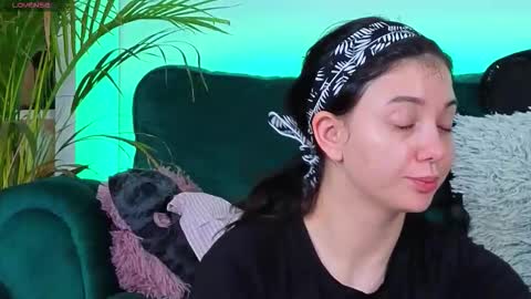 AveryWillow online show from 11-01-25, 04:58