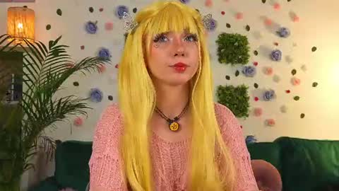 Snapshot of averywillow chatting on 06-24-26, 01:04 AveryWillow online show from 06-24-26, 01:04