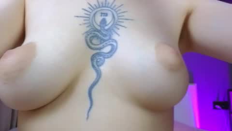 avgustina_love online show from 11-20-25, 09:20