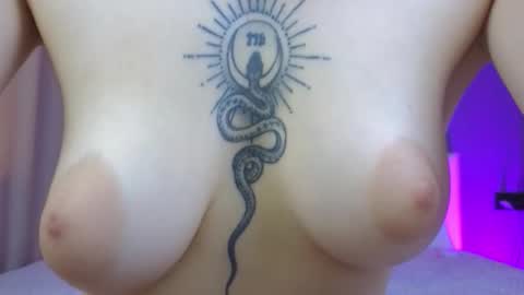 Snapshot of avgustina_love chatting on 01-11-26, 10:31 avgustina_love online show from 01-11-26, 10:31