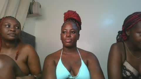 Snapshot of avian_babe1 chatting on 06-14-26, 02:24 avian_babe1 online show from 06-14-26, 02:24