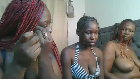 avian_babe1 online show from 06-25-26, 10:14