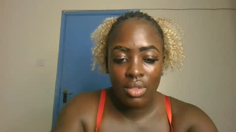 avian_babe1 online show from 07-28-26, 06:20