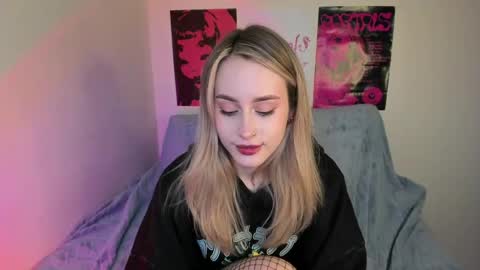 Aviva online show from 04-16-26, 09:39