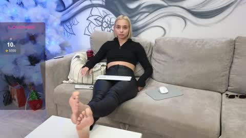 Goddess Avrora online show from 12-27-24, 03:15