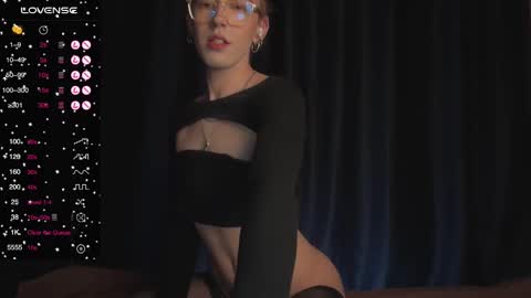 avril_pearly_ online show from 03-07-25, 07:16