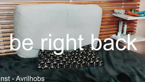 Avril online show from 03-07-26, 07:00