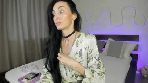 Snapshot of avrora_mars chatting on 05-20-26, 09:15 Avrora online show from 05-20-26, 09:15
