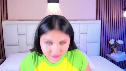Snapshot of avymilton chatting on 07-05-26, 12:01 Avy online show from 07-05-26, 12:01