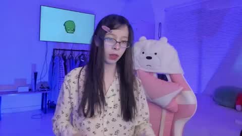 Snapshot of awa_katy chatting on 02-13-25, 10:22 katy online show from 02-13-25, 10:22