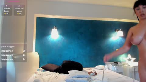 Jolie online show from 12-08-24, 09:02