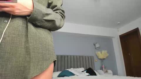 Snapshot of awesome_jolie chatting on 01-07-26, 07:55 Jolie online show from 01-07-26, 07:55