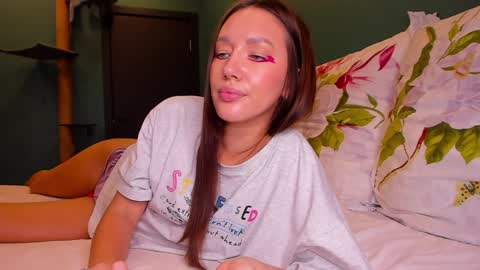 Awgustina online show from 12-30-24, 02:19