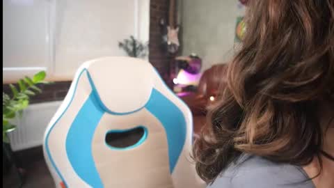 Alice online show from 11-11-25, 10:15