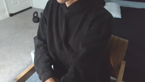 Edward Skellington online show from 12-17-24, 01:49