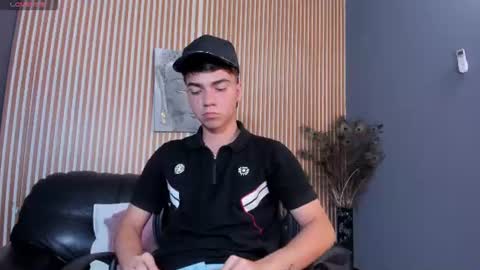 Snapshot of axeel_frost chatting on 08-06-26, 02:46 axeel_frost online show from 08-06-26, 02:46