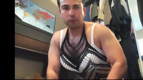 Snapshot of axel101101 chatting on 12-09-24, 05:52 Axel Palacios online show from 12-09-24, 05:52