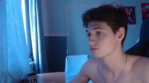 Snapshot of axel_0ne chatting on 02-14-26, 10:45 axel_0ne online show from 02-14-26, 10:45