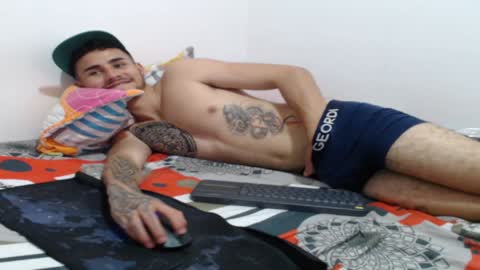 Axel online show from 01-19-25, 05:07