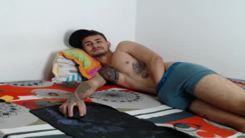 Axel online show from 01-20-25, 02:36