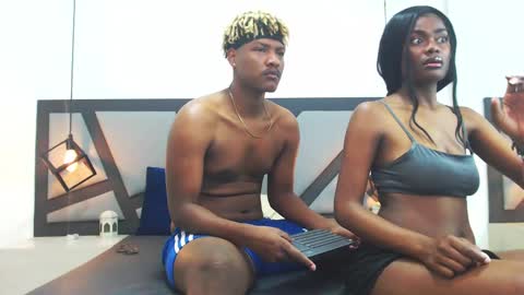 axel_black1 online show from 02-10-25, 06:13