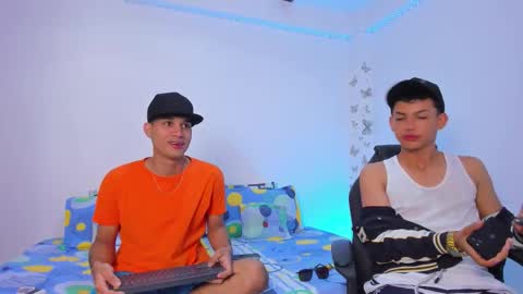 Snapshot of axel_cody_ chatting on 11-22-25, 07:46 AXEL online show from 11-22-25, 07:46