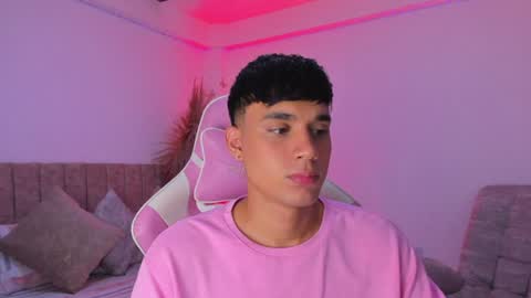 Snapshot of axel_cody_ chatting on 06-22-26, 10:34 AXEL online show from 06-22-26, 10:34