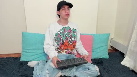 Snapshot of axel_evanss chatting on 12-09-24, 12:40 Axel Evanss online show from 12-09-24, 12:40
