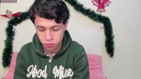 Snapshot of axel_evanss chatting on 12-11-24, 12:34 Axel Evanss online show from 12-11-24, 12:34