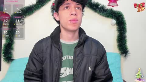 Snapshot of axel_evanss chatting on 12-26-24, 12:49 Axel Evanss online show from 12-26-24, 12:49
