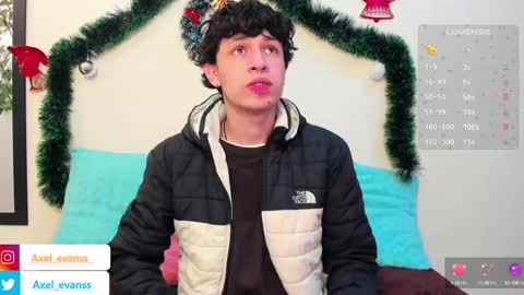 Snapshot of axel_evanss chatting on 01-06-25, 12:46 Axel Evanss online show from 01-06-25, 12:46