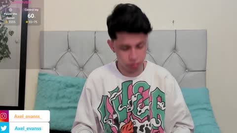 Snapshot of axel_evanss chatting on 01-28-25, 01:38 Axel Evanss online show from 01-28-25, 01:38