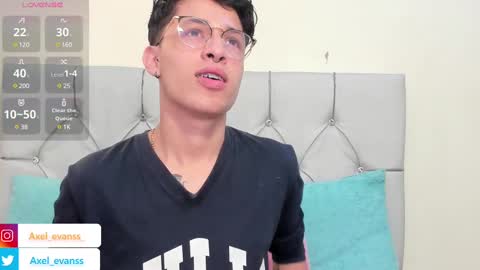 Snapshot of axel_evanss chatting on 02-11-25, 01:20 Axel Evanss online show from 02-11-25, 01:20
