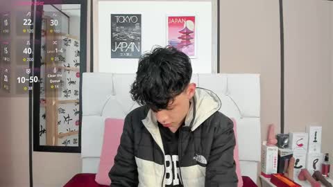 Snapshot of axel_evanss chatting on 09-09-25, 01:32 Axel Evanss online show from 09-09-25, 01:32