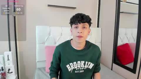 Snapshot of axel_evanss chatting on 09-16-25, 12:39 Axel Evanss online show from 09-16-25, 12:39