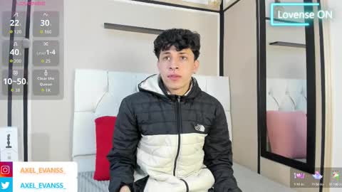 Snapshot of axel_evanss chatting on 09-27-25, 11:37 Axel Evanss online show from 09-27-25, 11:37